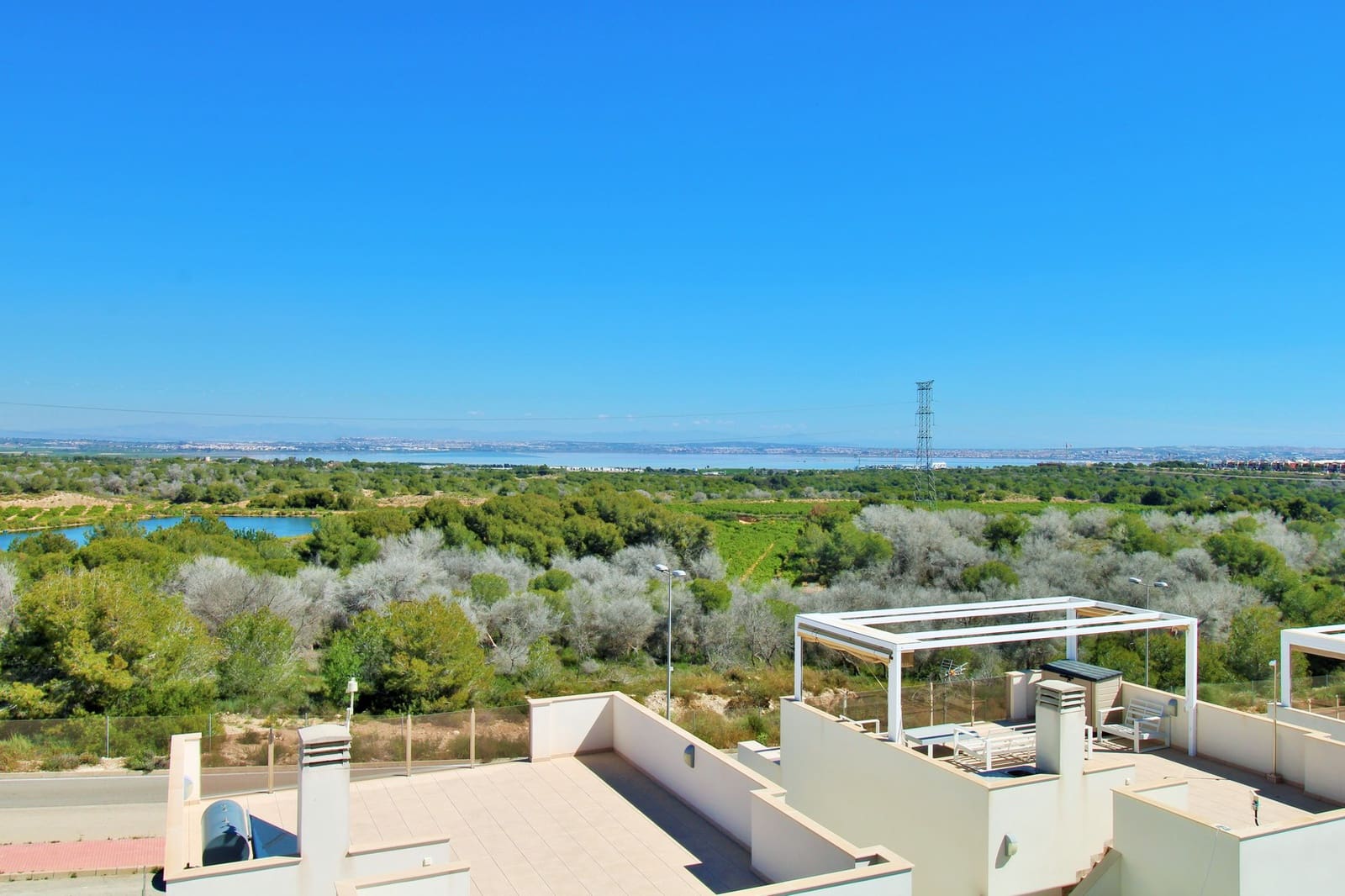 3 chambre Villa/Maison à vendre à Villamartin avec piscine - 469 000 € (Ref: 10030028)