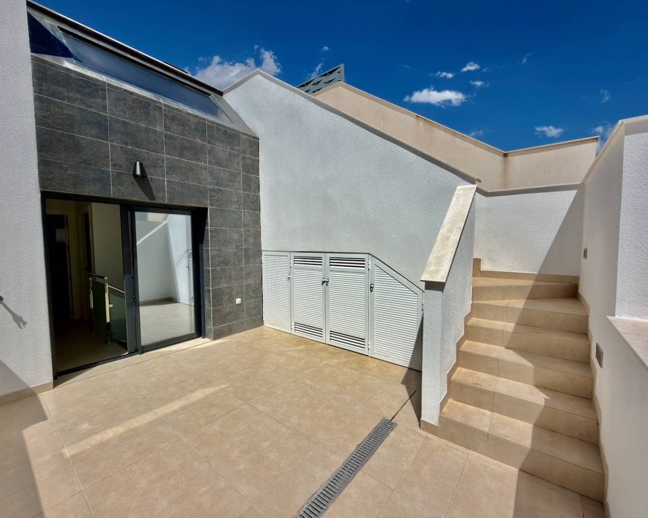 3 bedroom Villa for sale in Benijofar with pool garage - € 399,000 (Ref: 10030030)