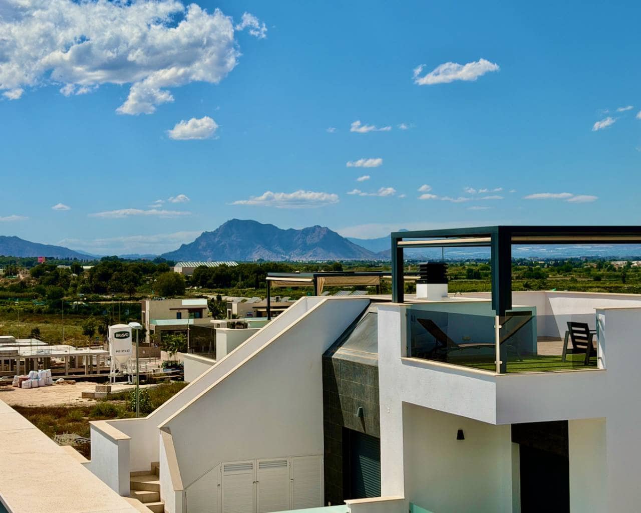 3 bedroom Villa for sale in Benijofar with pool garage - € 399,000 (Ref: 10030030)