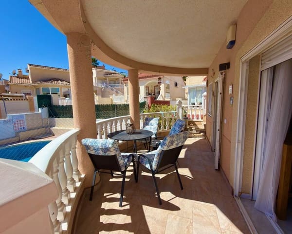 2 bedroom Villa for sale in Ciudad Quesada, Rojales with pool garage - € 235,000 (Ref: 10030033)