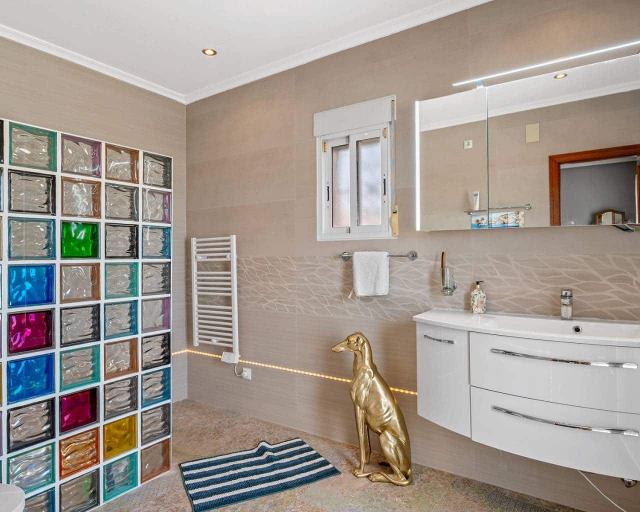 5 sypialnia Finka/Dom wiejski na sprzedaż w Catral z basenem garażem - 575 000 € (Ref: 10030035)