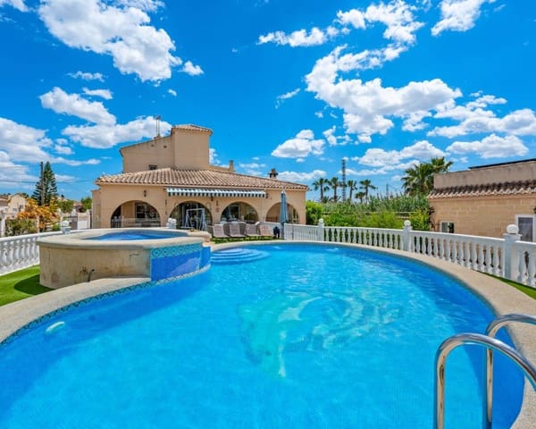 5 camera da letto Finca/Casa di Campagna in vendita in Catral con piscina garage - 575.000 € (Rif: 10030035)
