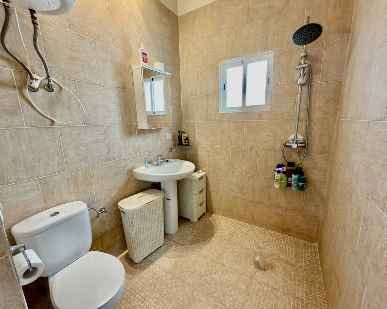 6 Zimmer Villa zu verkaufen in Heredades mit Pool Garage - 595.000 € (Ref: 10030037)