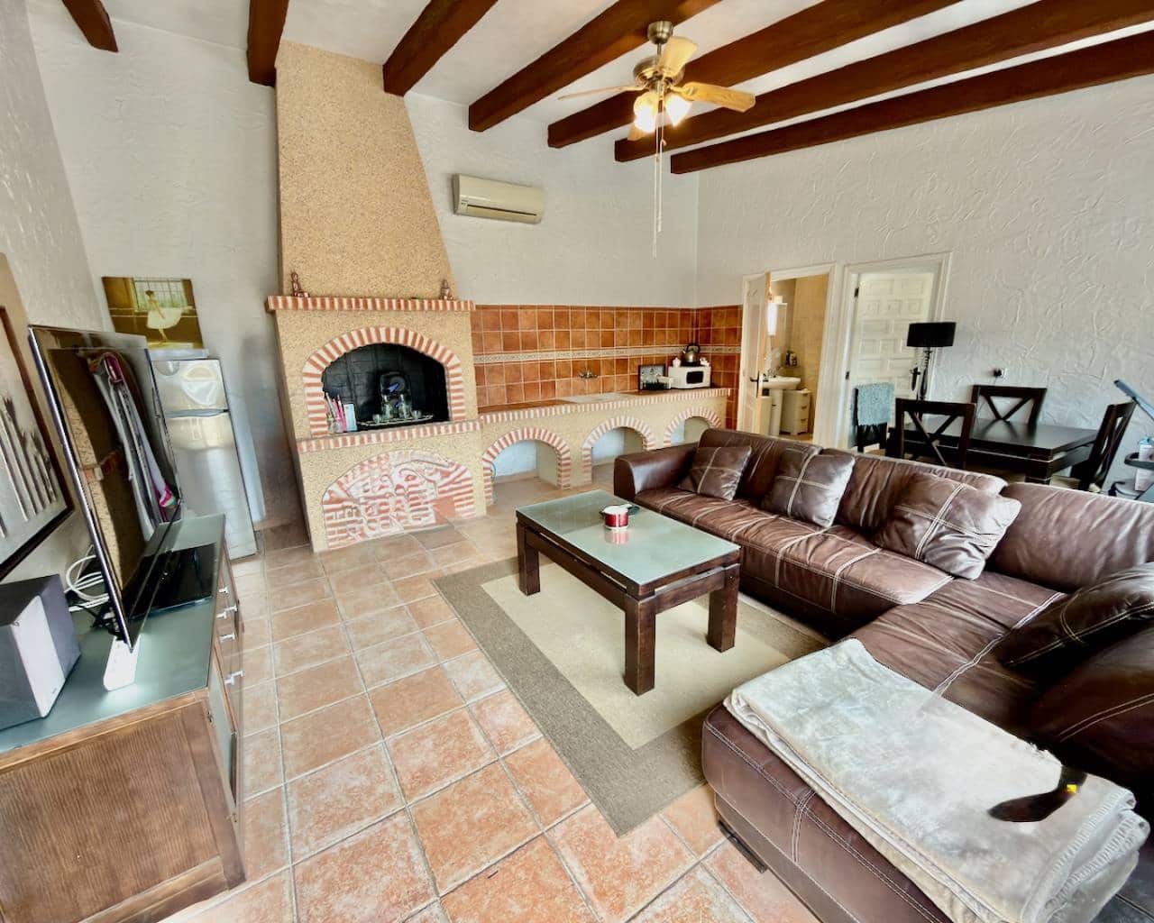 6 Zimmer Villa zu verkaufen in Heredades mit Pool Garage - 595.000 € (Ref: 10030037)