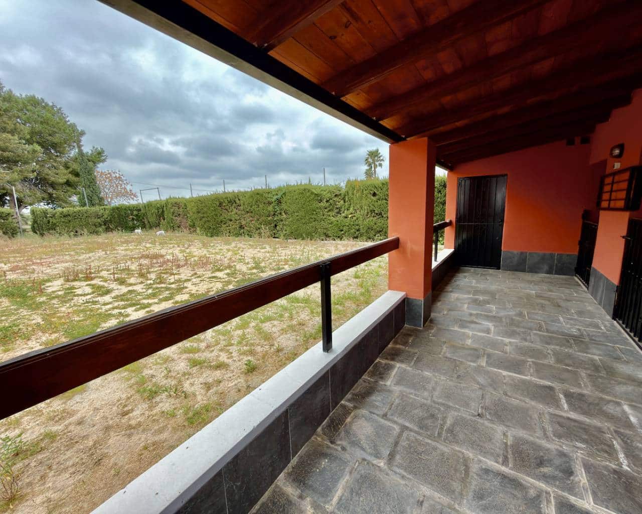 6 Zimmer Villa zu verkaufen in Heredades mit Pool Garage - 595.000 € (Ref: 10030037)