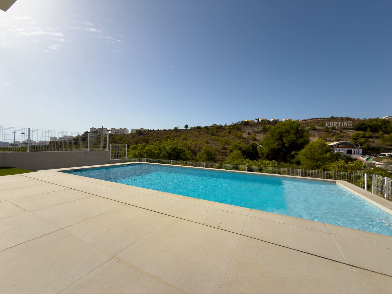 3 bedroom Villa for sale in Finestrat with garage - € 850,000 (Ref: 10033547)