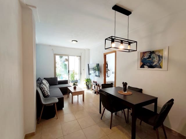 3 makuuhuone Ranta-asunto myytävänä paikassa Parque Acuático - Sector 25, Torrevieja - 269 000 € (Ref: 10040629)