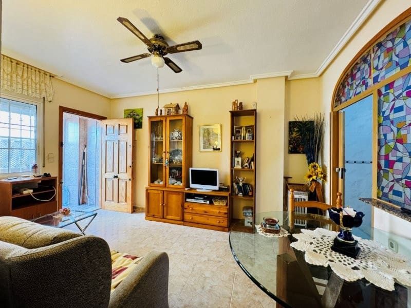 2 soverom Strandleiligheter til salgs i La Mata med svømmebasseng - € 169 000 (Ref: 10044462)