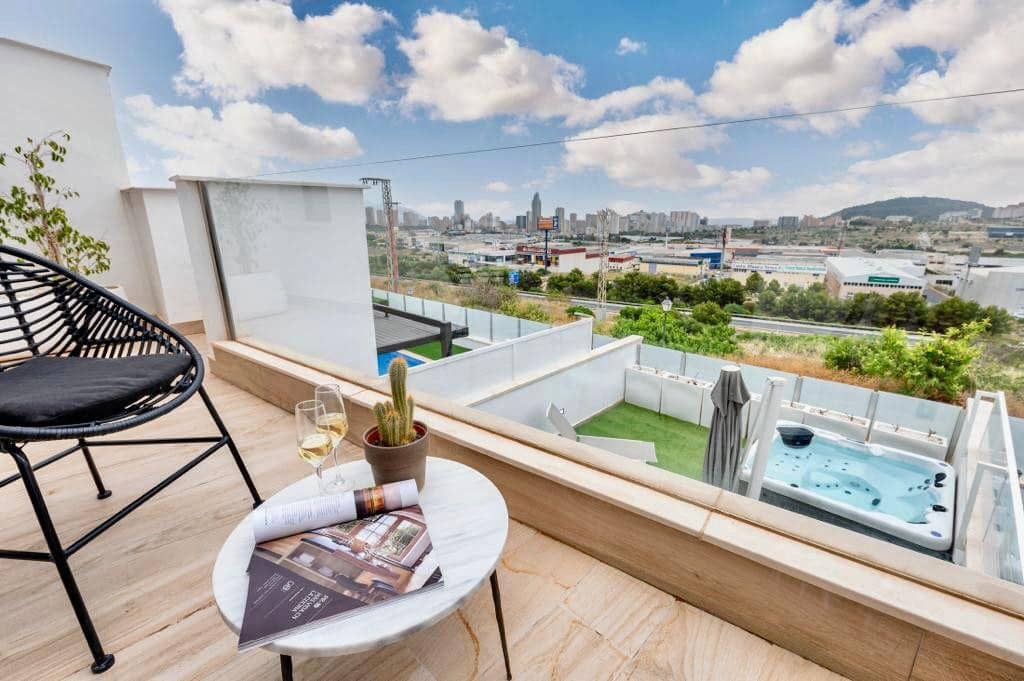 3 quarto Casa em Banda para venda em Finestrat com piscina garagem - 445 000 € (Ref: 10048741)