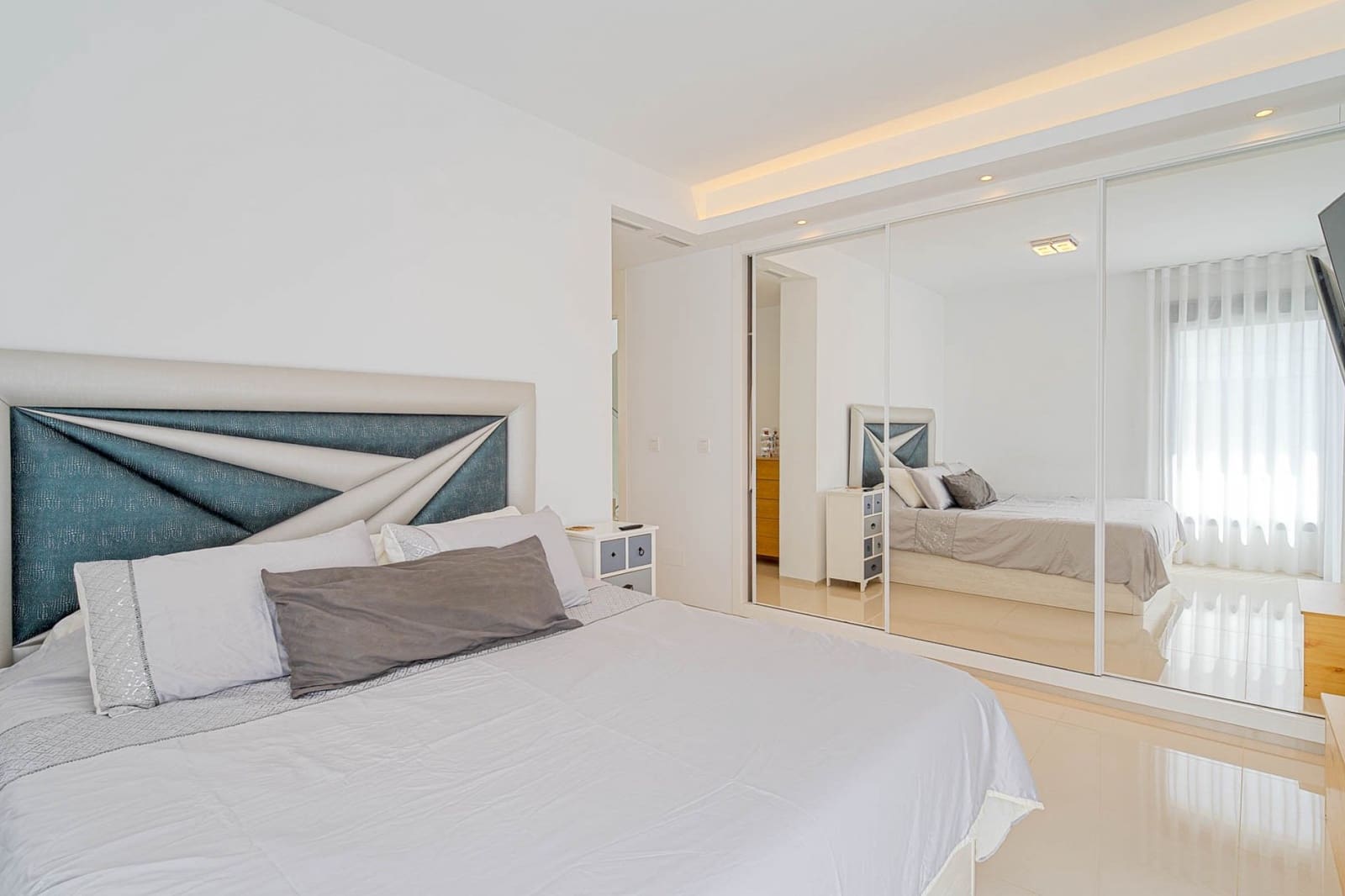 4 quarto Moradia para venda em Ciudad Quesada com piscina garagem - 525 000 € (Ref: 10048742)