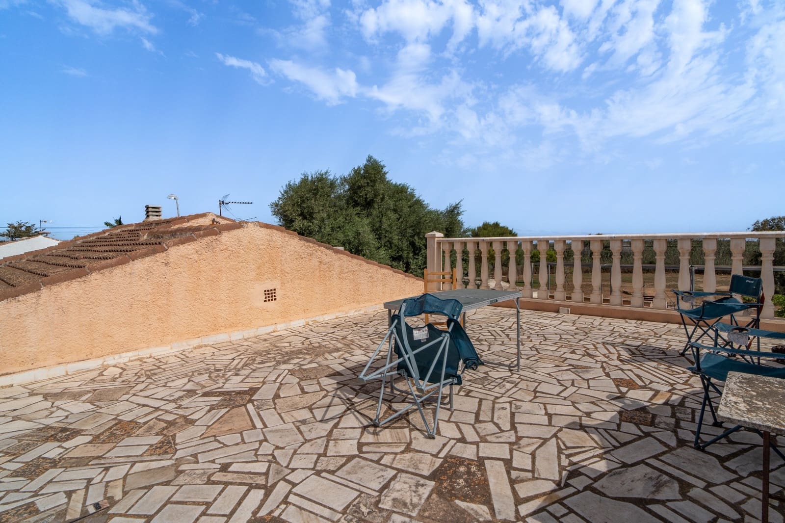 Chalet de 6 habitaciones en Torrevieja en venta con garaje - 520.000 € (Ref: 10048743)