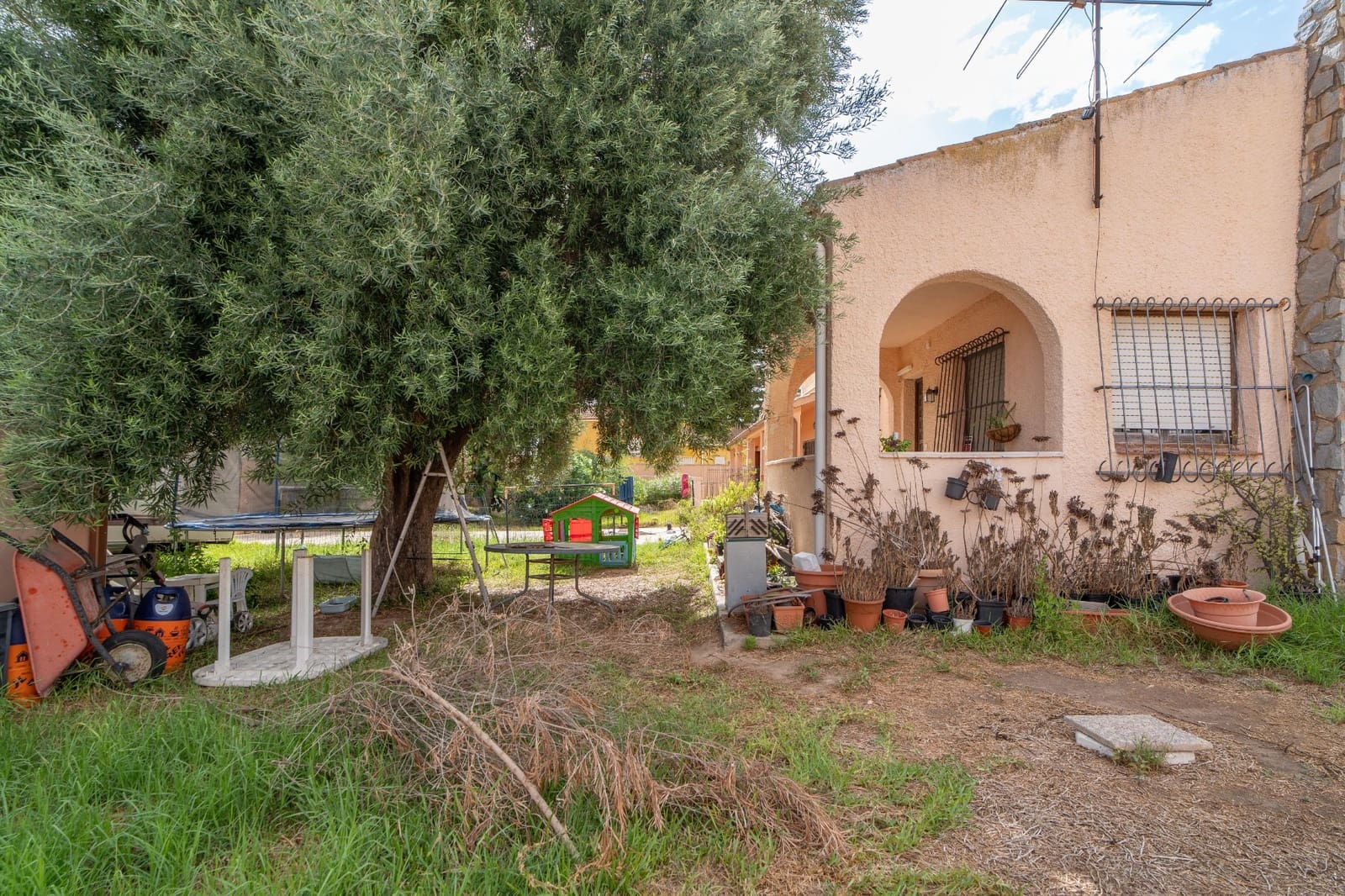 Chalet de 6 habitaciones en Torrevieja en venta con garaje - 520.000 € (Ref: 10048743)