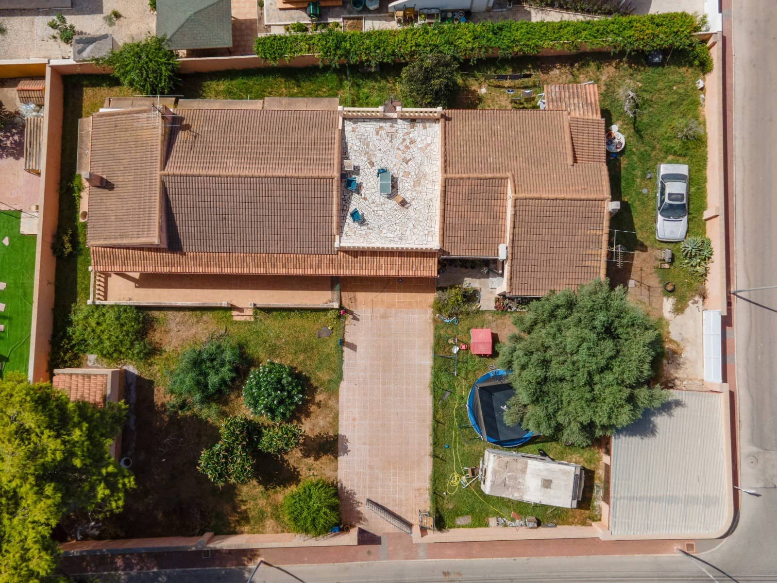 Chalet de 6 habitaciones en Torrevieja en venta con garaje - 520.000 € (Ref: 10048743)