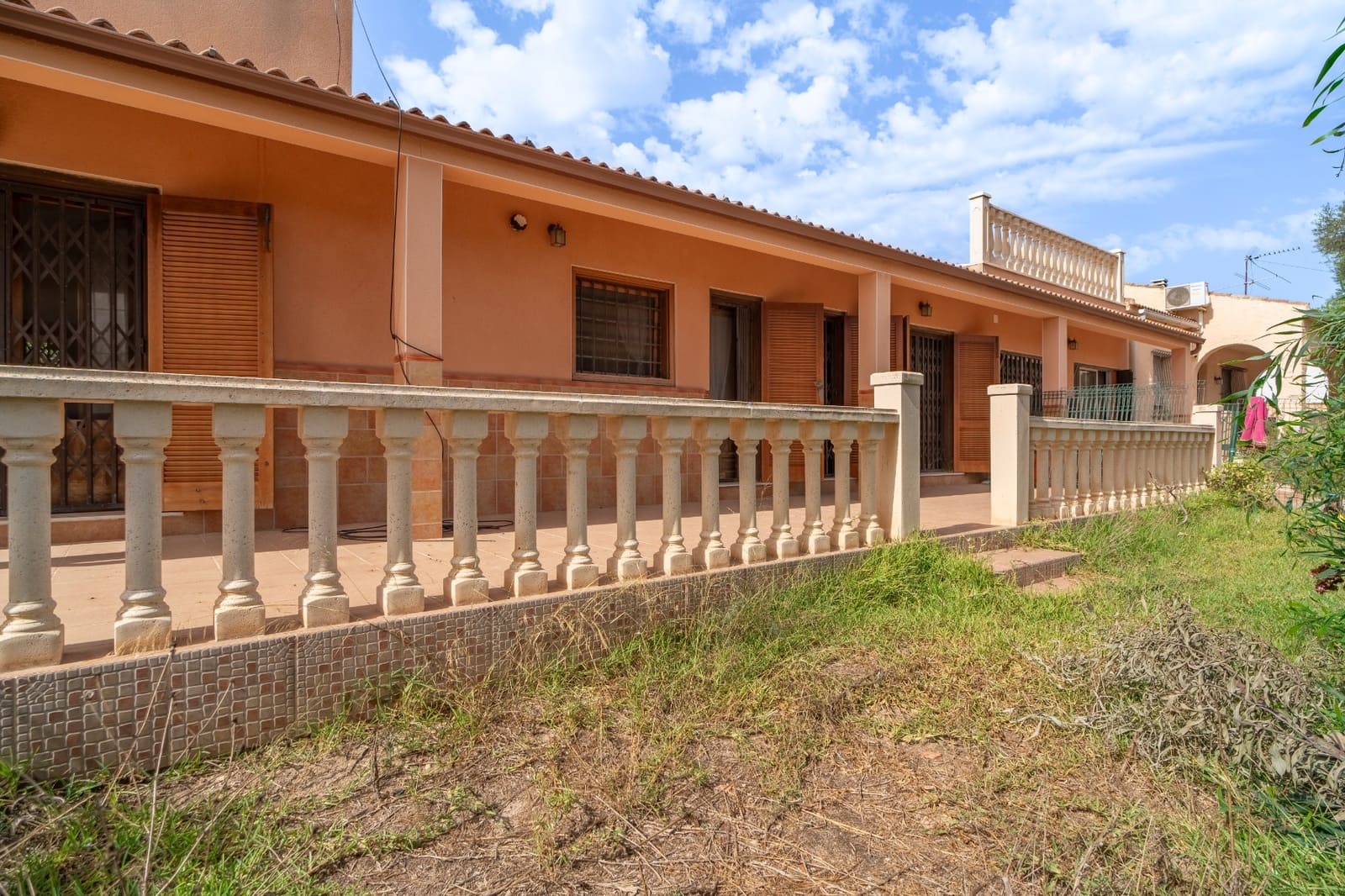 Chalet de 6 habitaciones en Torrevieja en venta con garaje - 520.000 € (Ref: 10048743)