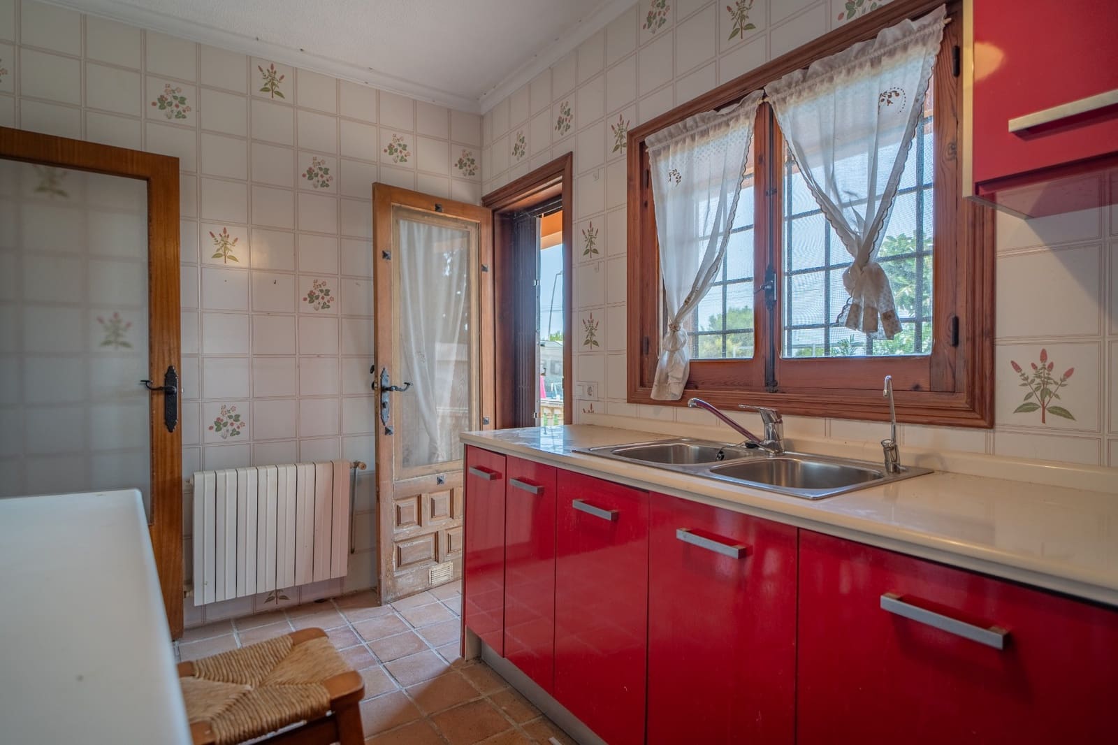 Chalet de 6 habitaciones en Torrevieja en venta con garaje - 520.000 € (Ref: 10048743)