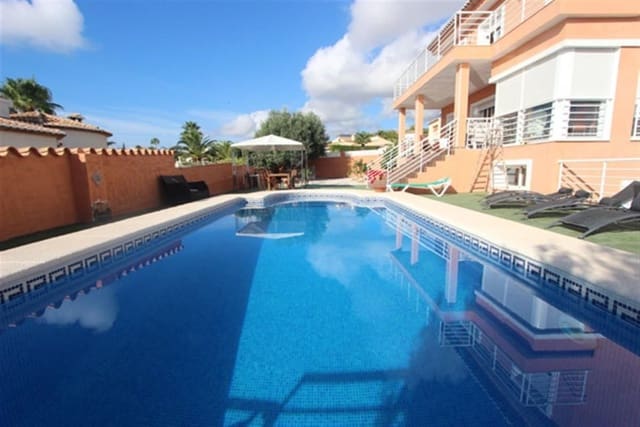 4 makuuhuone Huvila myytävänä paikassa Cometa - Carrió, Calpe / Calp mukana uima-altaan - 750 000 € (Ref: 10048747)