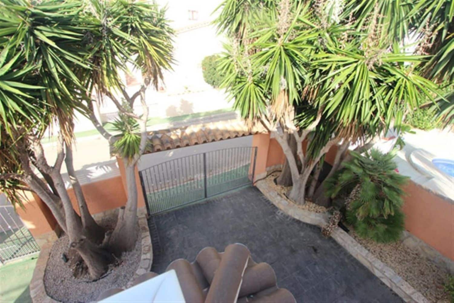 4 makuuhuone Huvila myytävänä paikassa Calpe / Calp mukana uima-altaan - 750 000 € (Ref: 10048747)