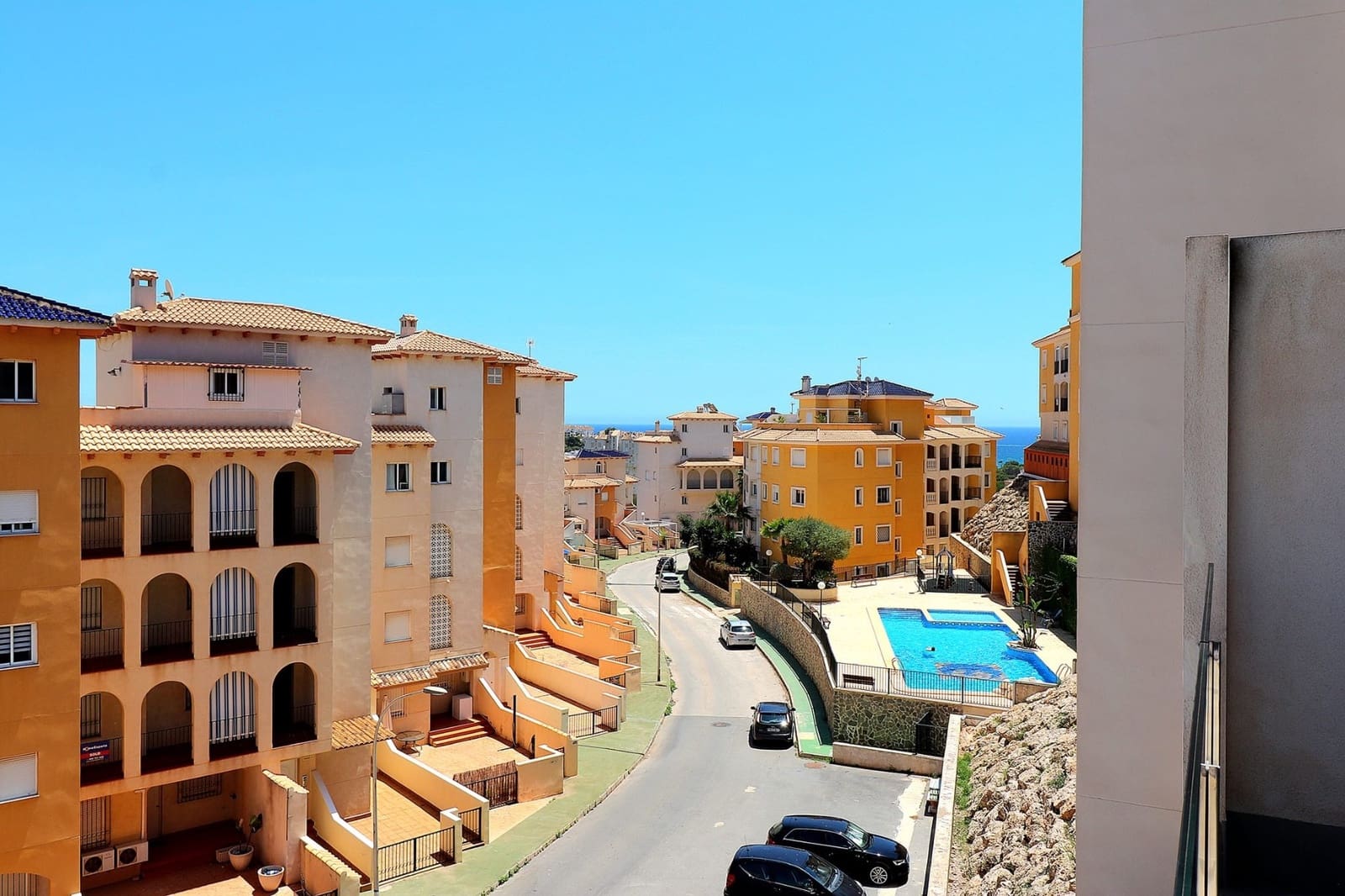 3 soveværelse Lejlighed til salg i Campoamor med swimmingpool garage - € 290.000 (Ref: 10048757)