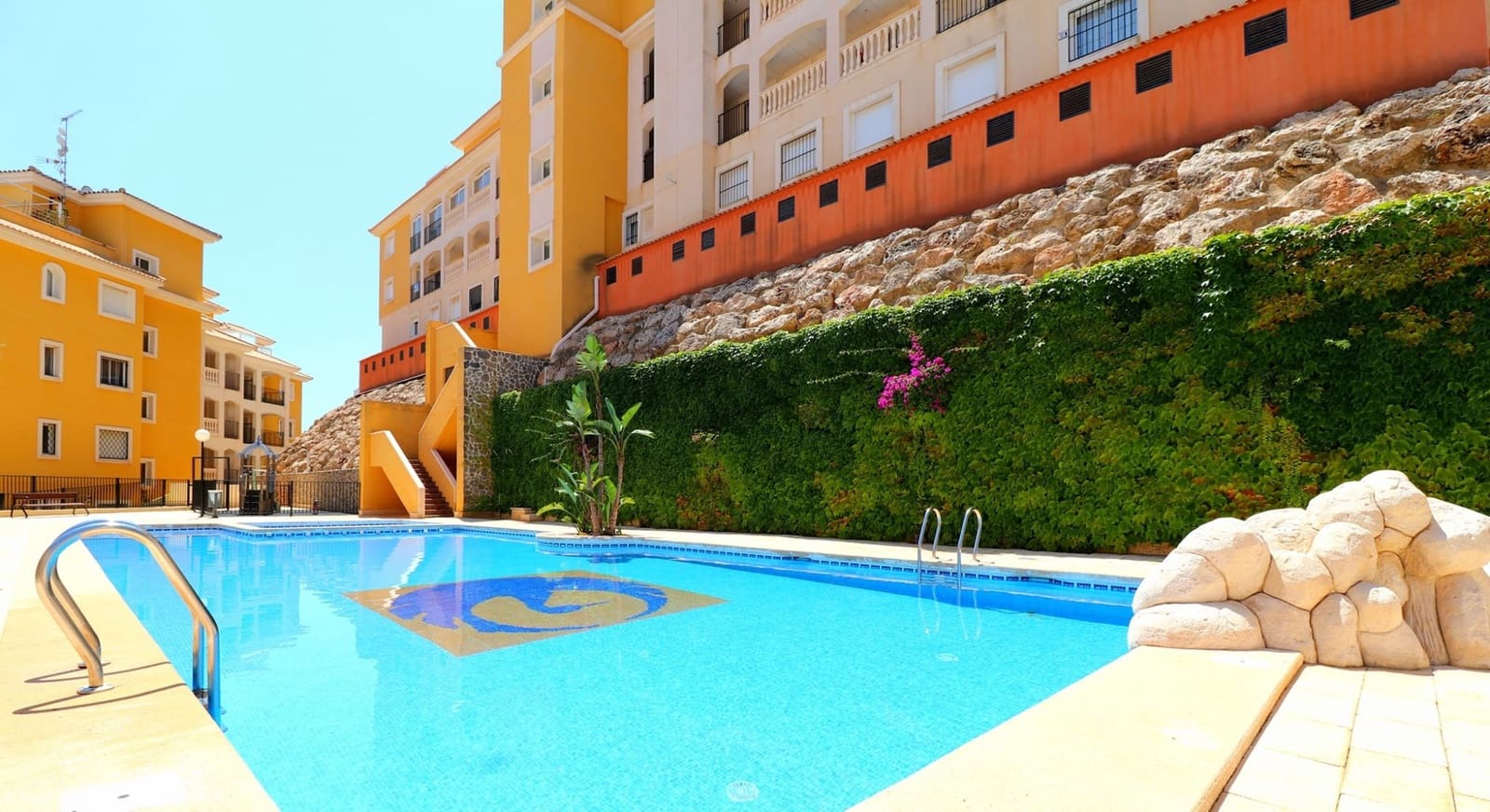 3 soveværelse Lejlighed til salg i Campoamor med swimmingpool garage - € 290.000 (Ref: 10048757)