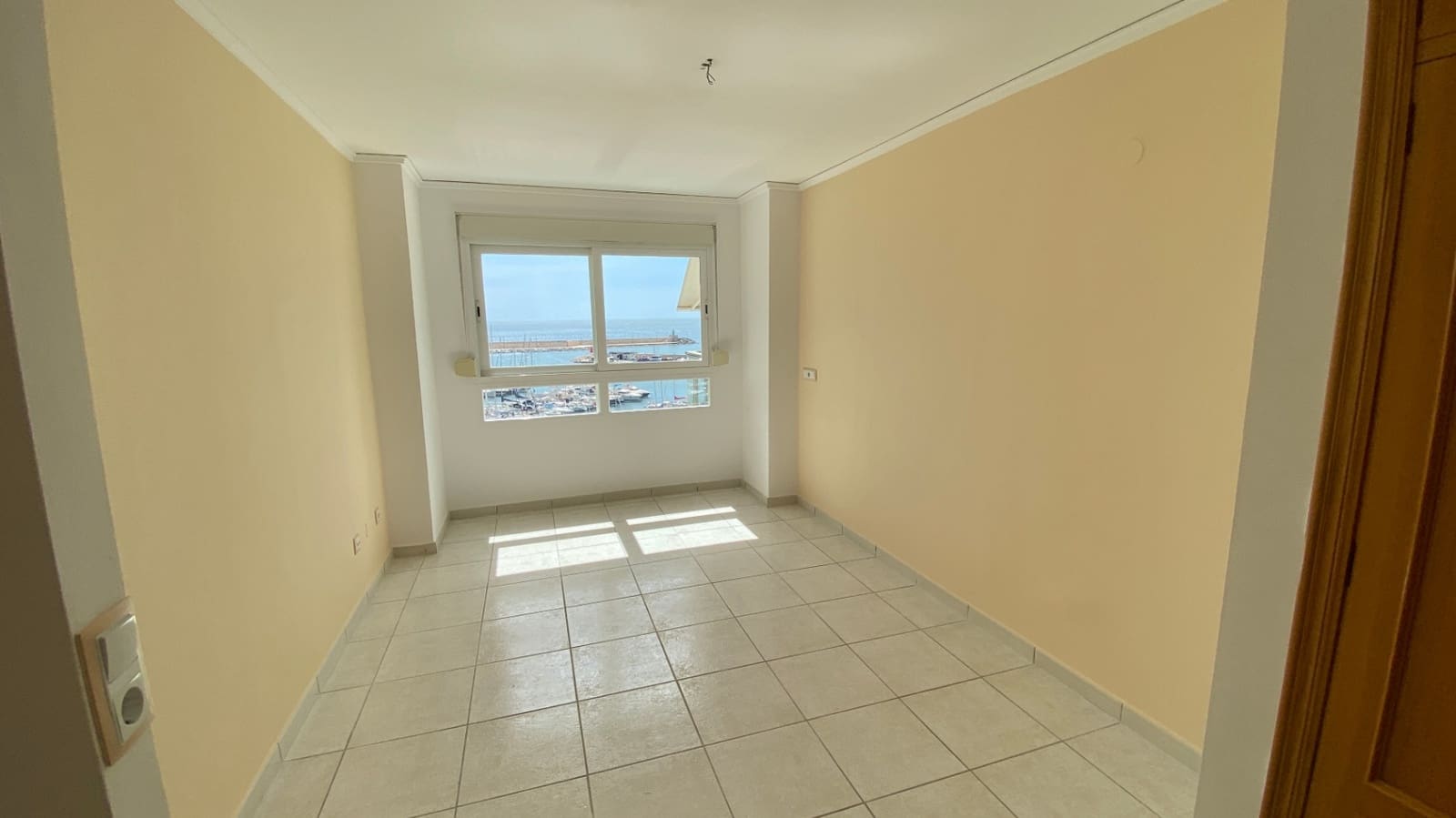Apartamento de 3 habitaciones en Calpe / Calp en venta con piscina garaje - 780.000 € (Ref: 10048760)