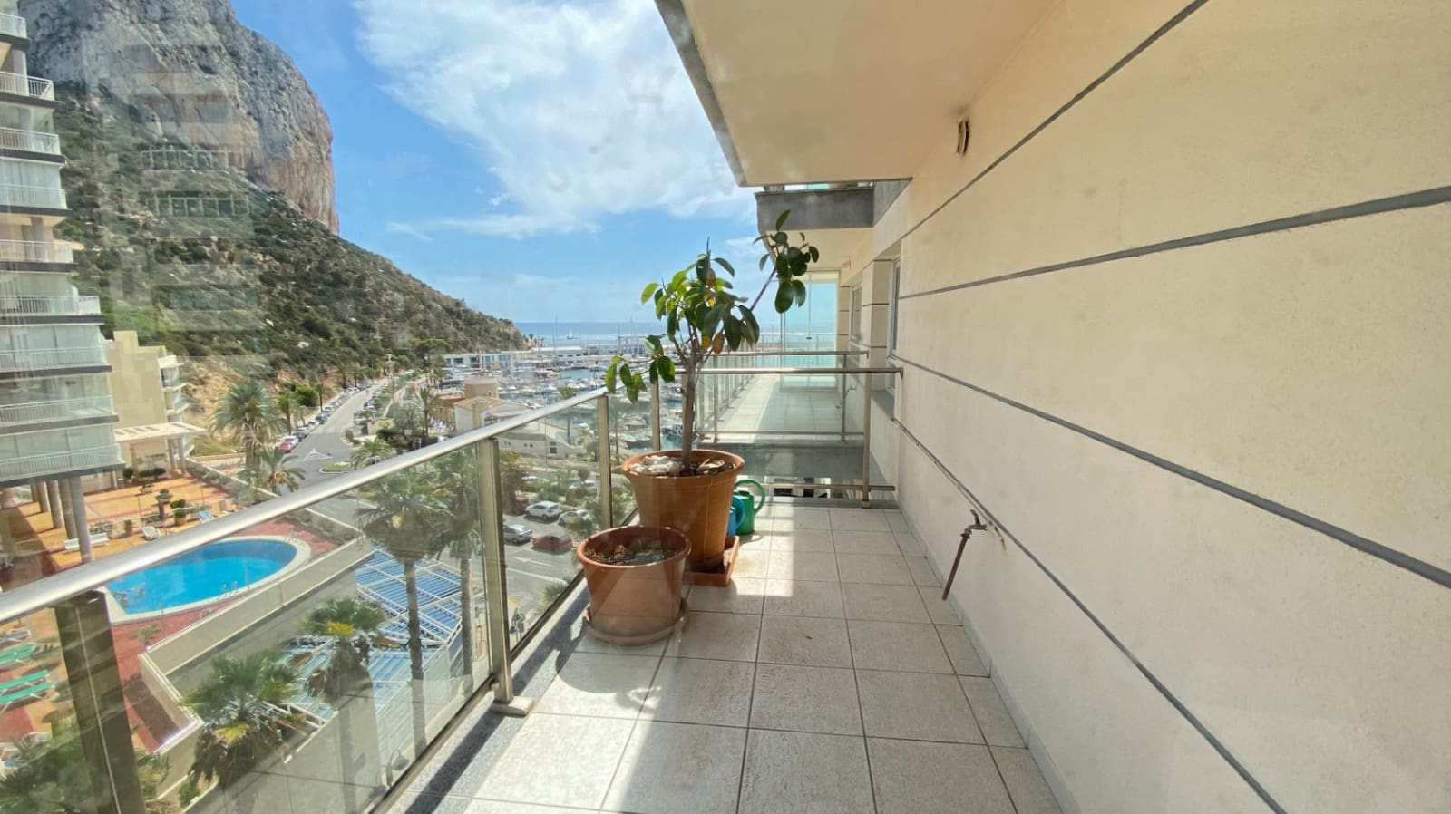Apartamento de 3 habitaciones en Calpe / Calp en venta con piscina garaje - 780.000 € (Ref: 10048760)
