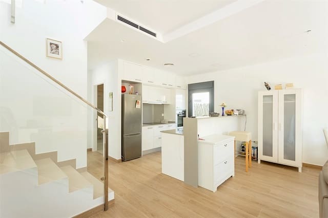 3 soverom Villa til salgs i Pueblo Bravo, Rojales med svømmebasseng - € 409 500 (Ref: 10054667)