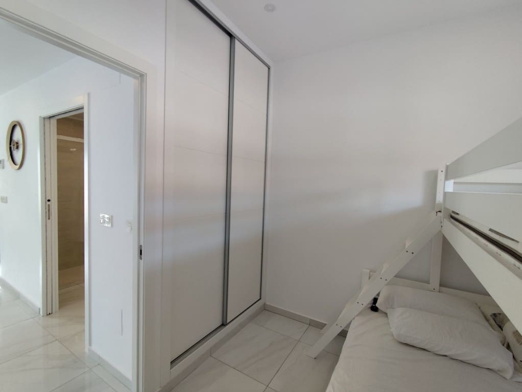 3 bedroom Townhouse for sale in Bigastro with pool - € 247,000 (Ref: 10054668)