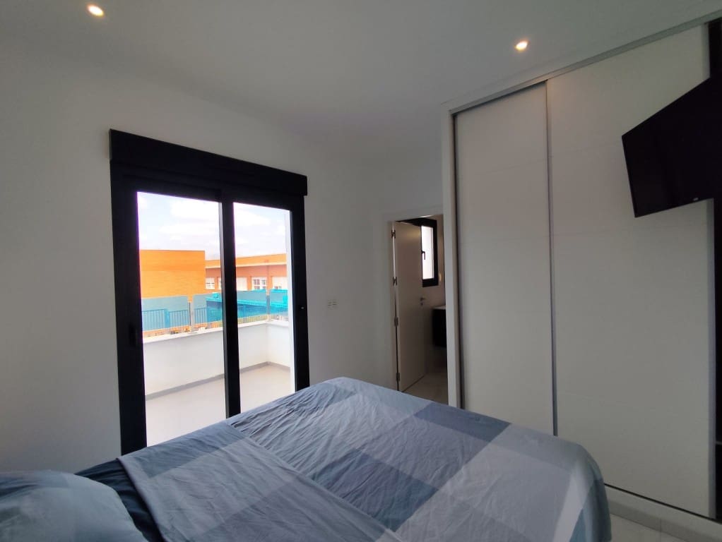 3 bedroom Townhouse for sale in Bigastro with pool - € 247,000 (Ref: 10054668)