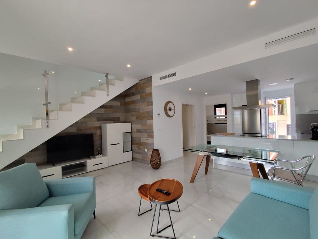 3 bedroom Townhouse for sale in Bigastro with pool - € 247,000 (Ref: 10054668)