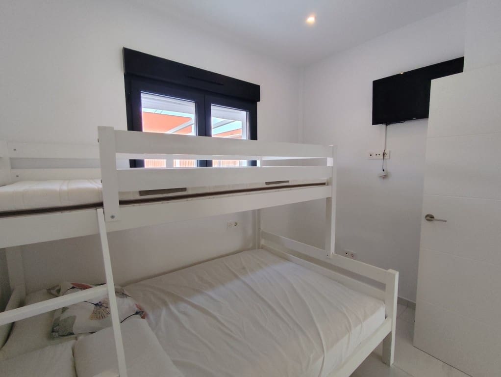 3 bedroom Townhouse for sale in Bigastro with pool - € 247,000 (Ref: 10054668)