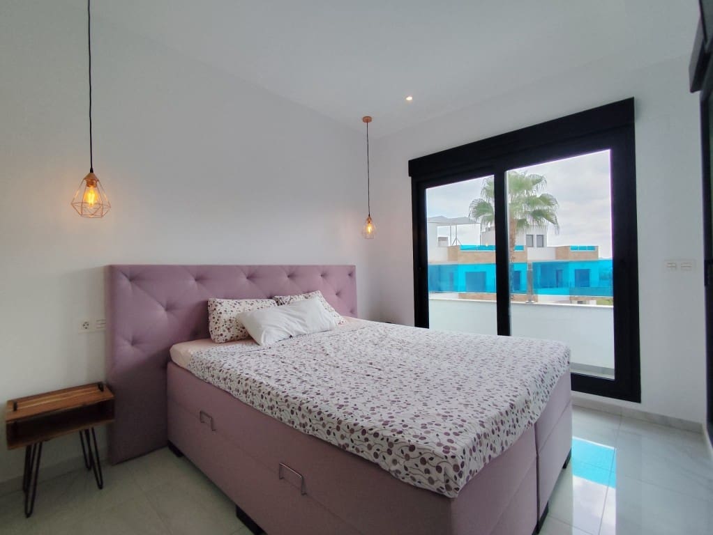 3 bedroom Townhouse for sale in Bigastro with pool - € 247,000 (Ref: 10054668)