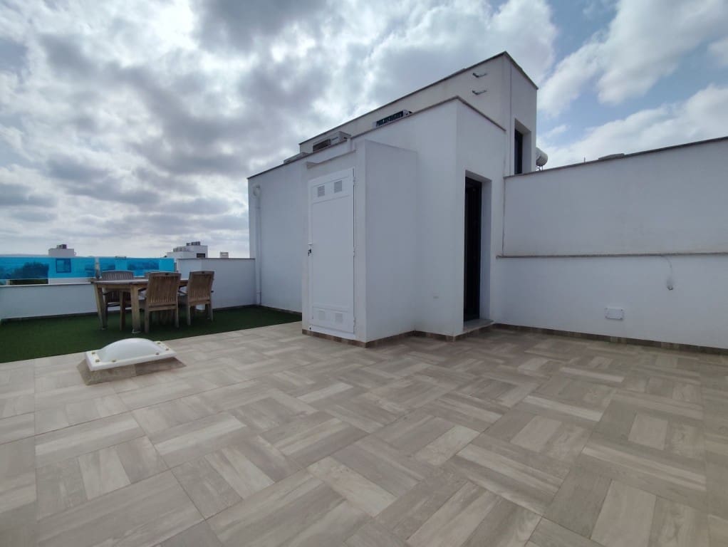 3 bedroom Townhouse for sale in Bigastro with pool - € 247,000 (Ref: 10054668)