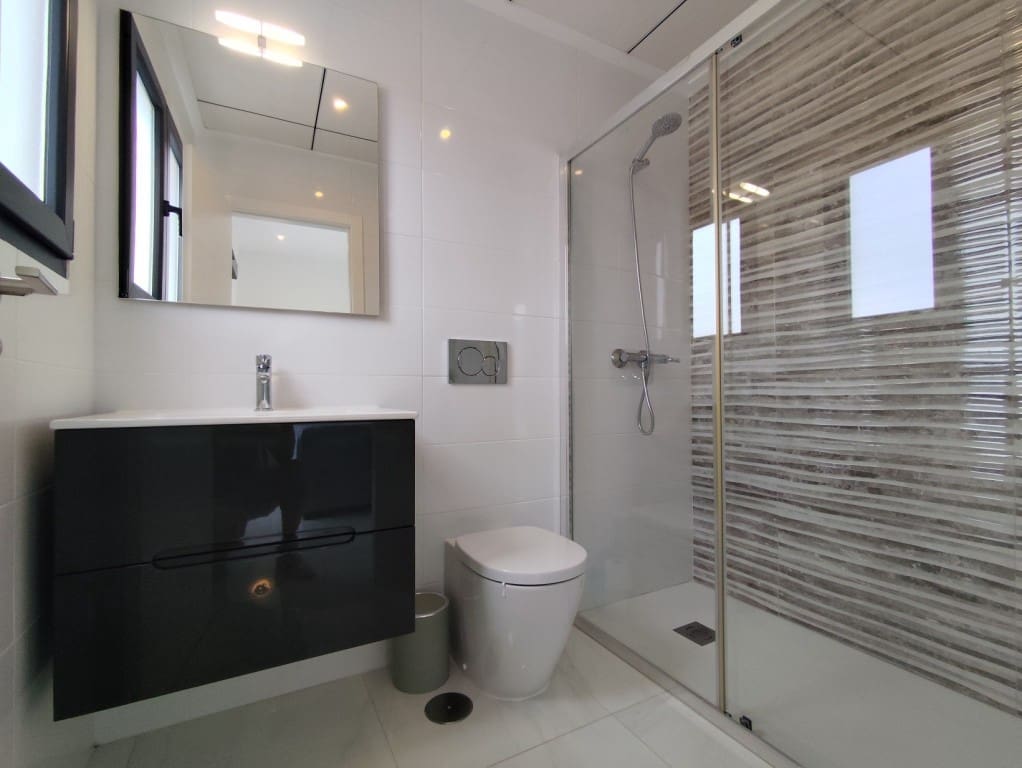 3 bedroom Townhouse for sale in Bigastro with pool - € 247,000 (Ref: 10054668)