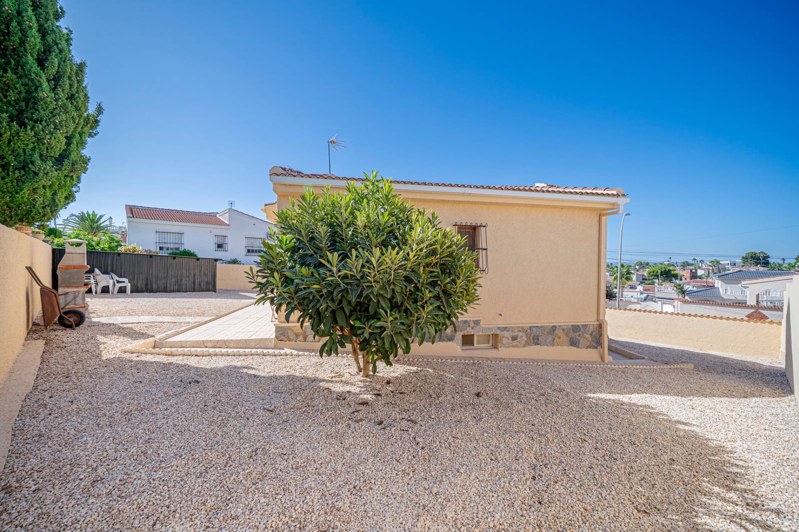 5 soverom Villa til salgs i Ciudad Quesada med garasje - € 359 000 (Ref: 10058094)