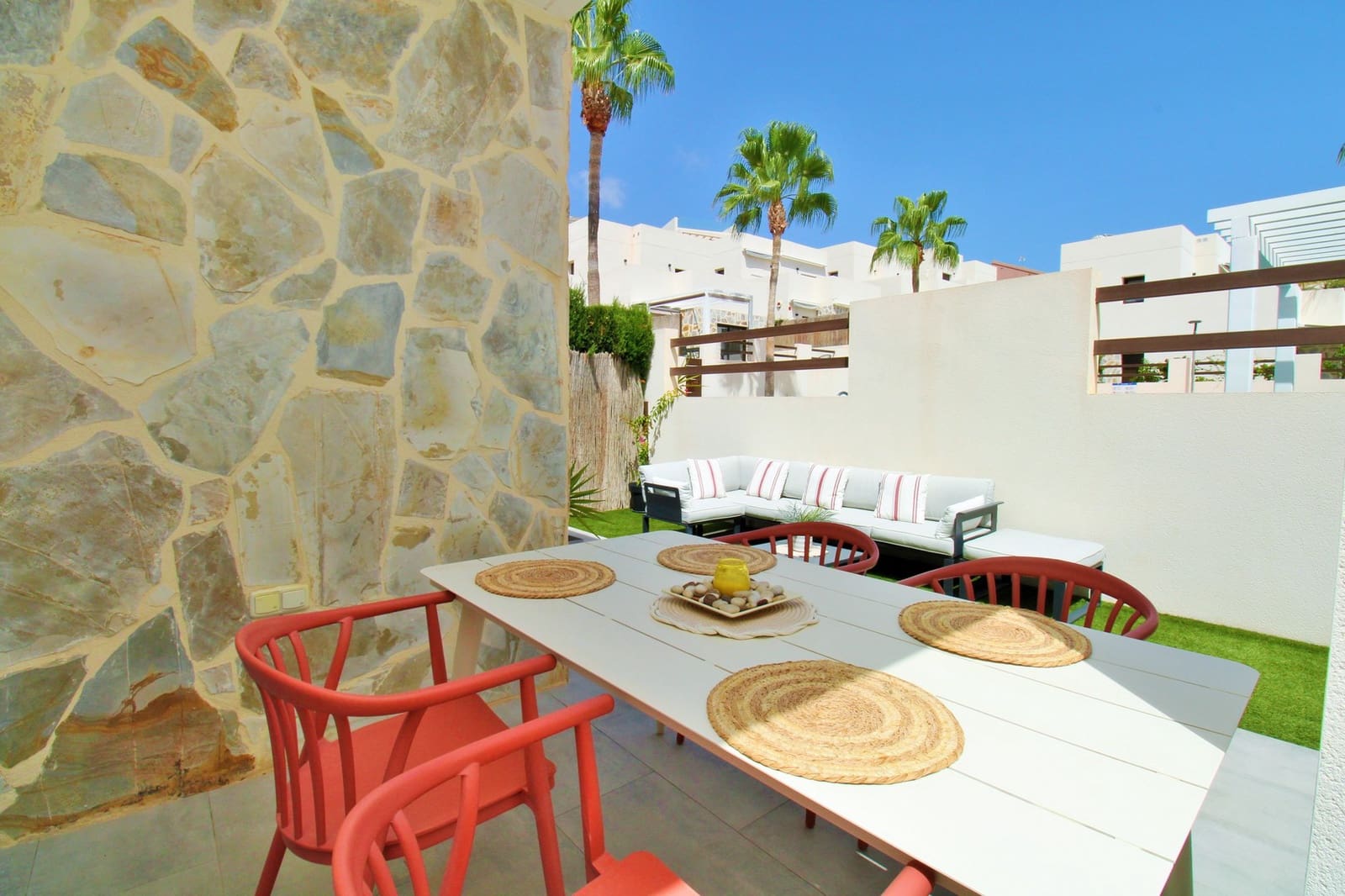 3 soveværelse Villa til salg i Villamartin med swimmingpool - € 354.900 (Ref: 10058097)