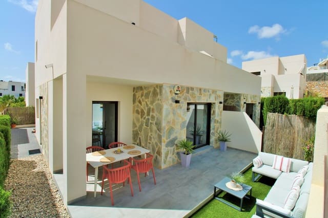 3 soveværelse Villa til salg i Villamartin, Orihuela med swimmingpool - € 354.900 (Ref: 10058097)