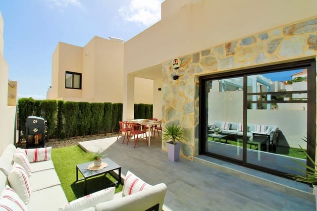 3 soveværelse Villa til salg i Villamartin, Orihuela med swimmingpool - € 354.900 (Ref: 10058097)
