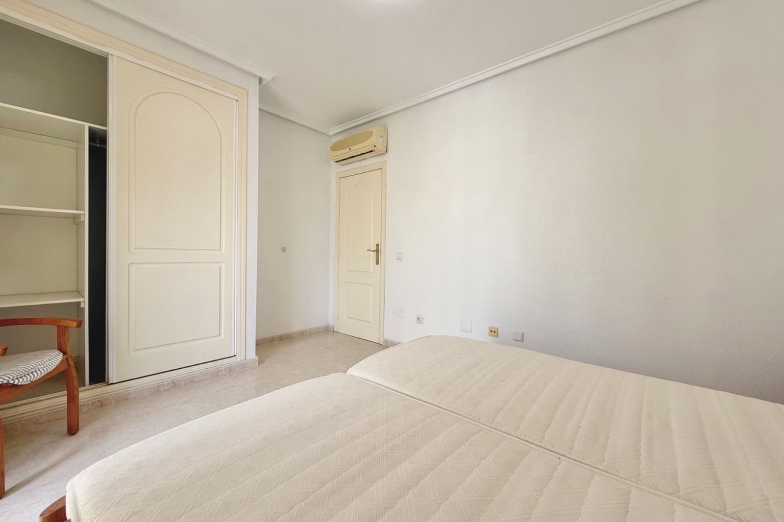 3 soverom Hus til salgs i Dona Pepa med svømmebasseng - € 229 000 (Ref: 10058098)