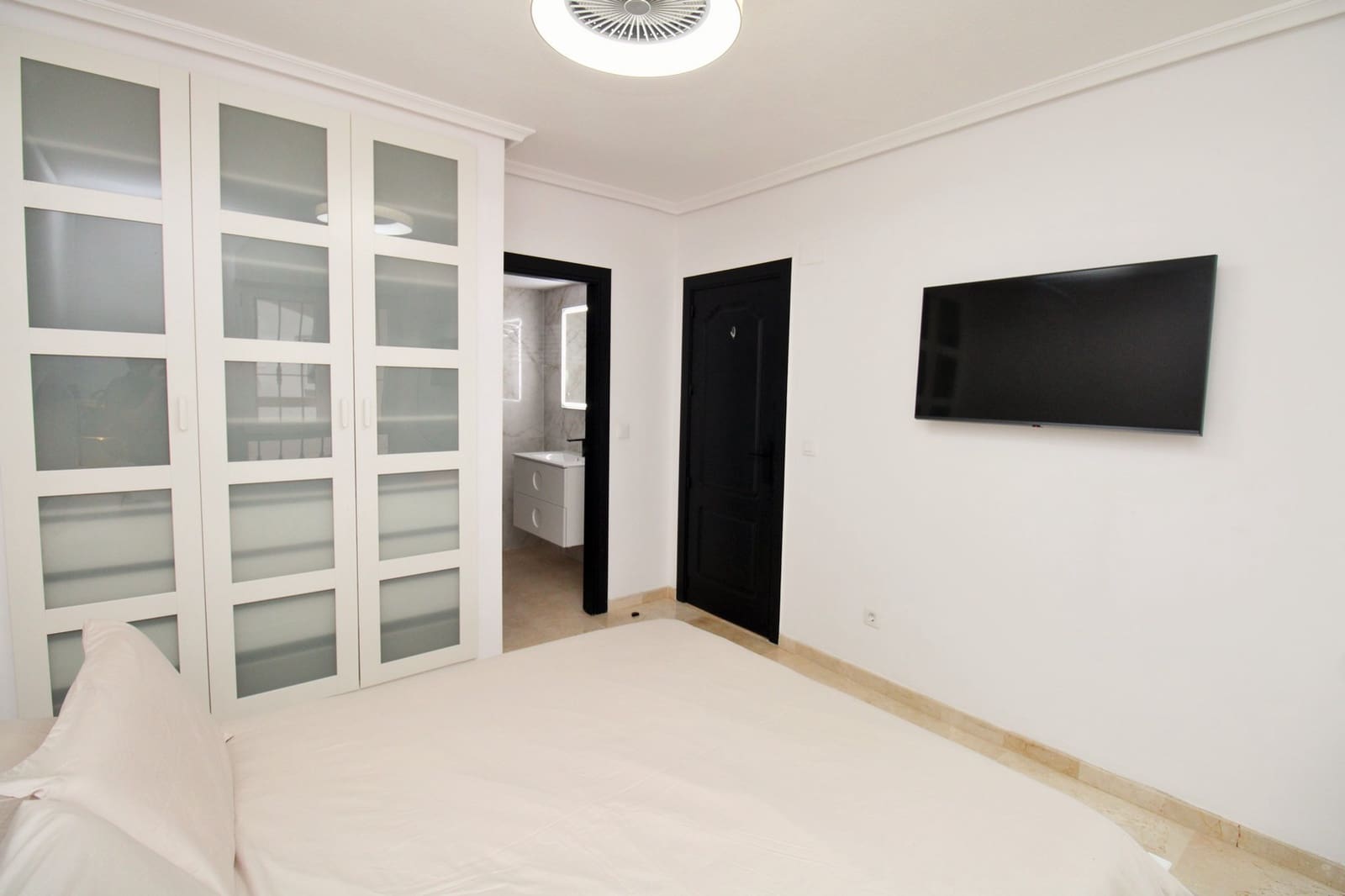 2 quarto Apartamento para venda em Villamartin com piscina - 189 000 € (Ref: 10058102)