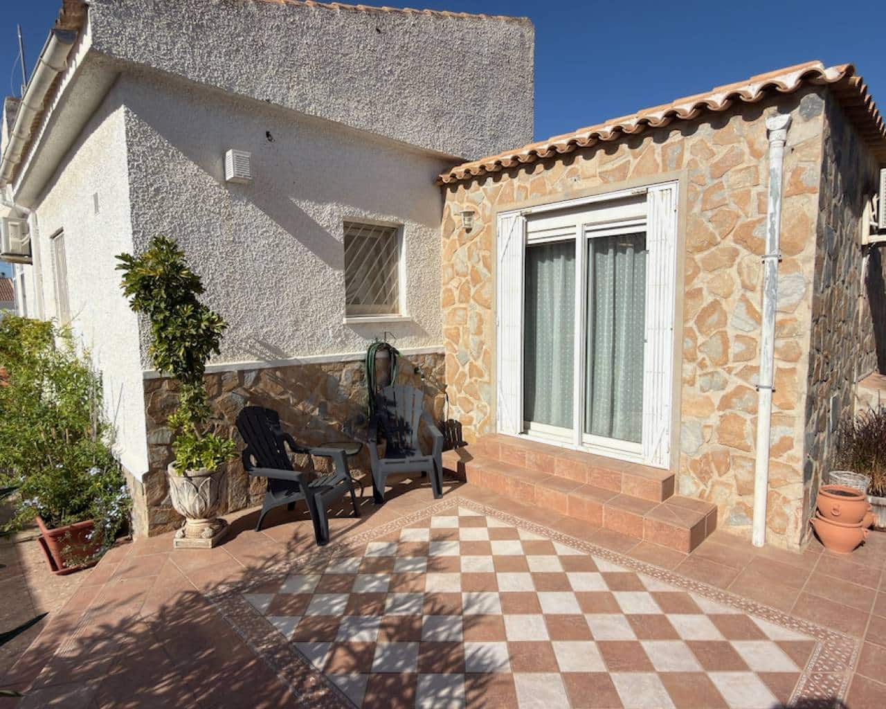 Chalet de 3 habitaciones en San Luis en venta con piscina garaje - 399.900 € (Ref: 10060706)