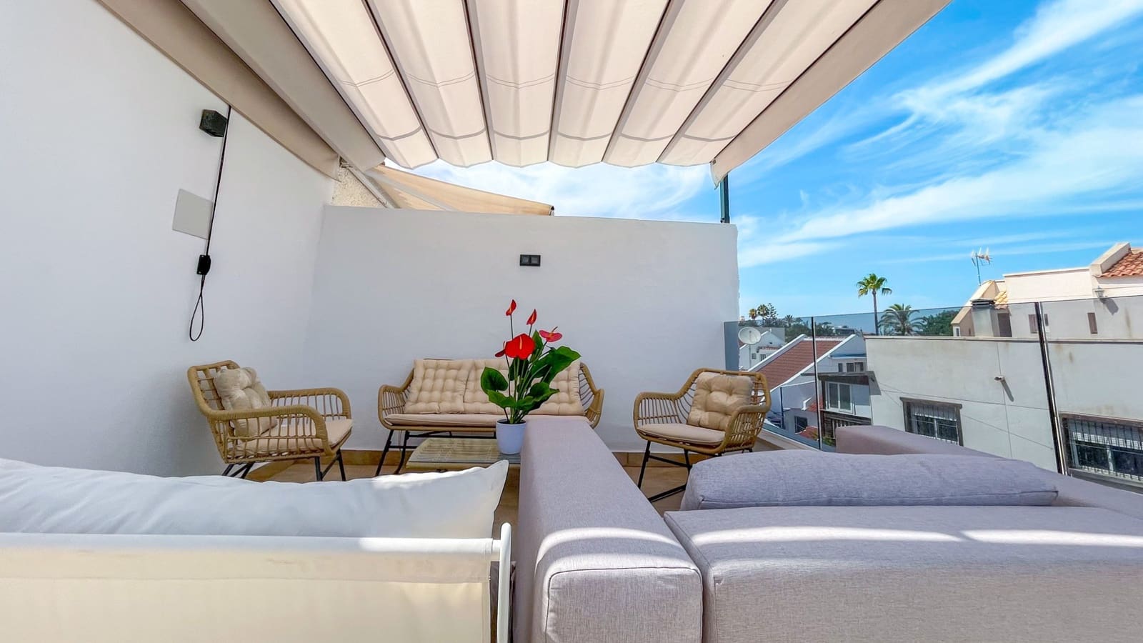 3 bedroom Townhouse for sale in Torrevieja with pool - € 539,000 (Ref: 10060717)