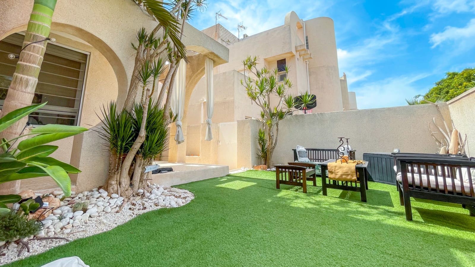 2 bedroom Townhouse for sale in La Siesta with pool - € 197,900 (Ref: 10060728)