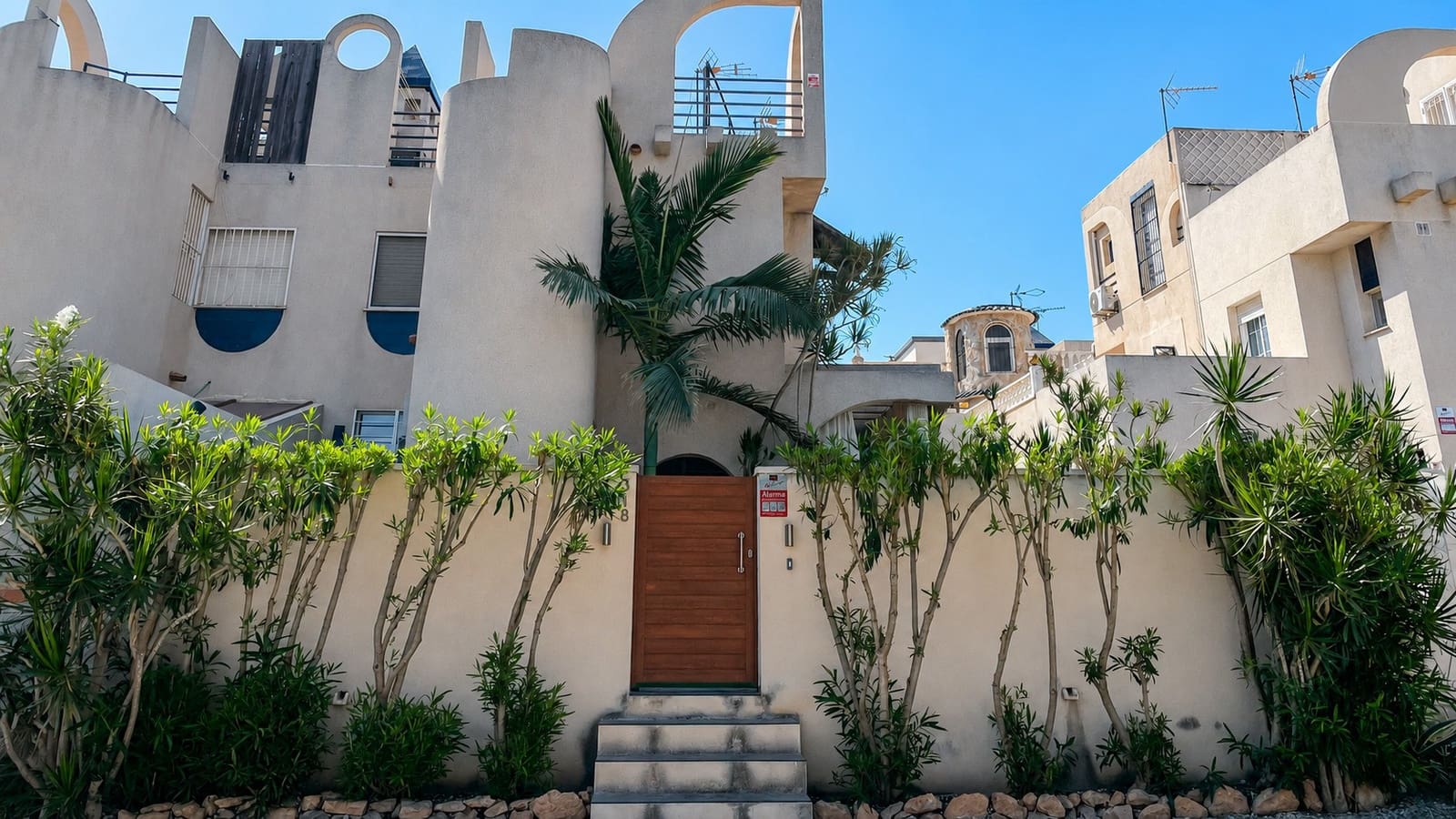 2 bedroom Townhouse for sale in La Siesta with pool - € 197,900 (Ref: 10060728)