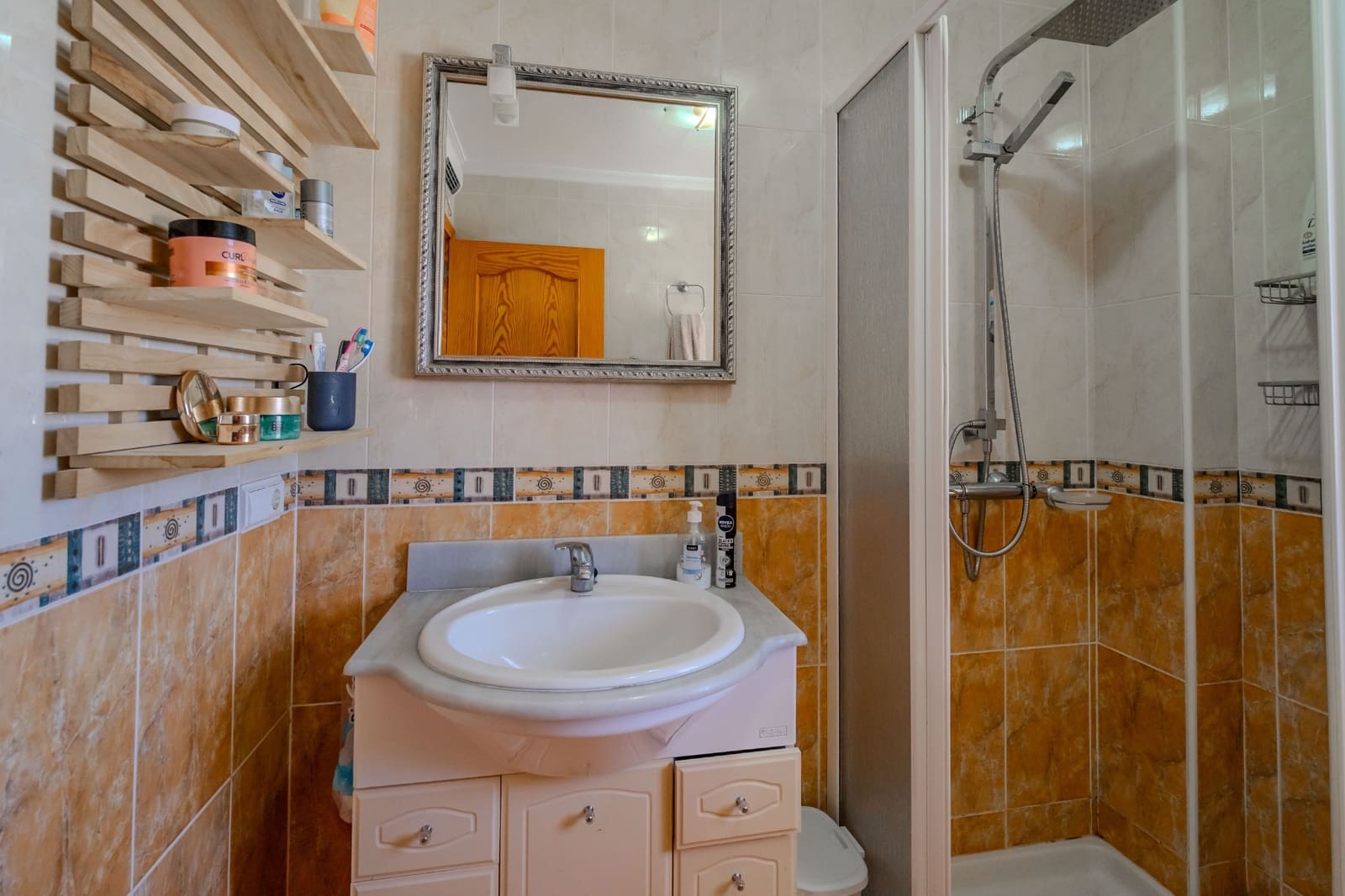5 slaapkamer Villa te koop in La Marquesa met zwembad garage - € 599.000 (Ref: 10060729)