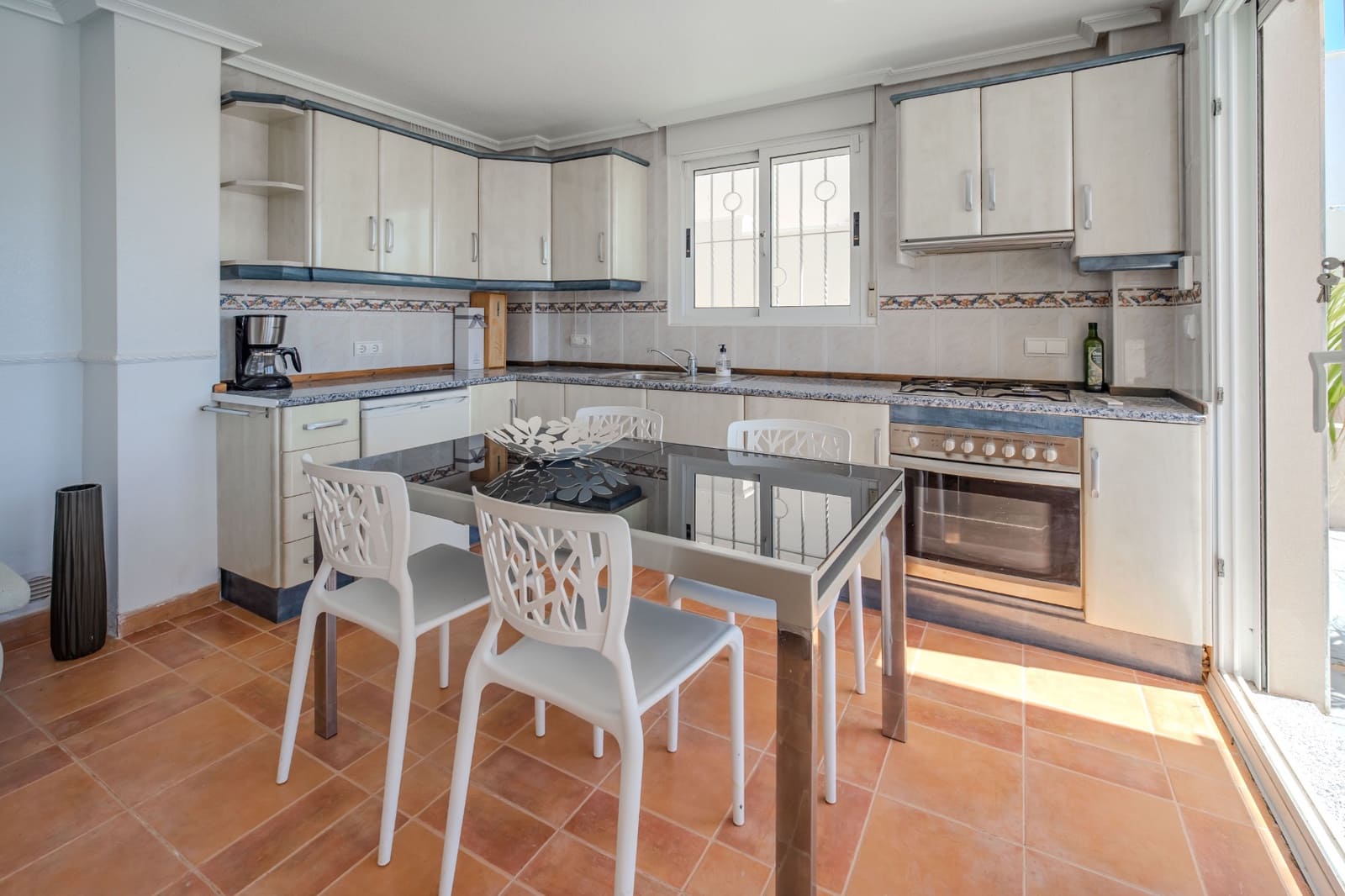5 slaapkamer Villa te koop in La Marquesa met zwembad garage - € 599.000 (Ref: 10060729)