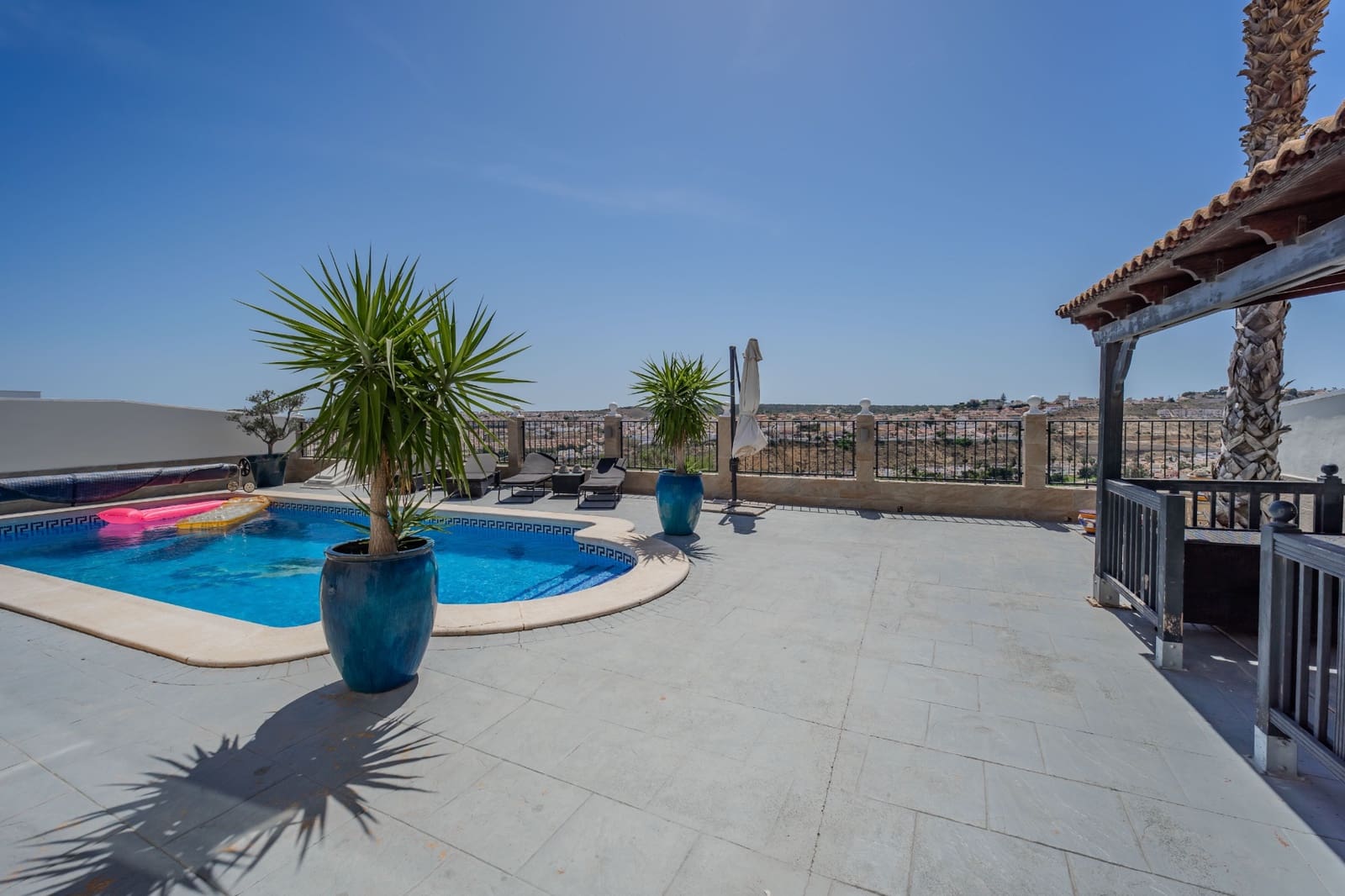 5 slaapkamer Villa te koop in La Marquesa met zwembad garage - € 599.000 (Ref: 10060729)