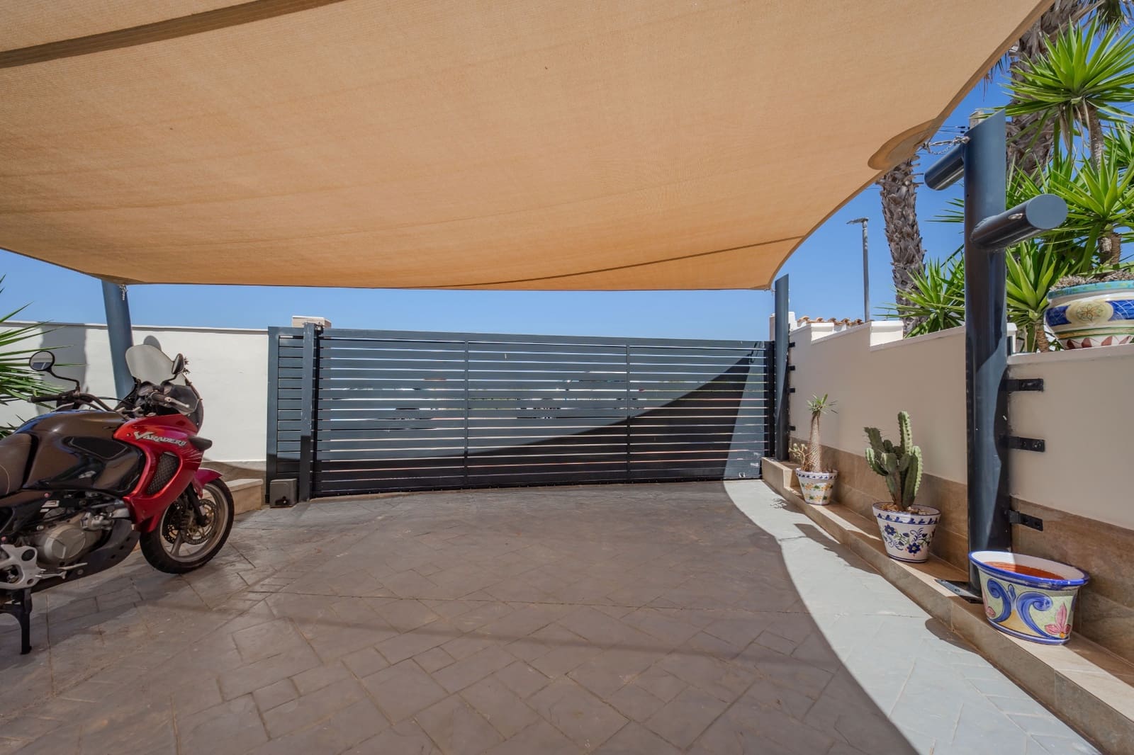 5 slaapkamer Villa te koop in La Marquesa met zwembad garage - € 599.000 (Ref: 10060729)