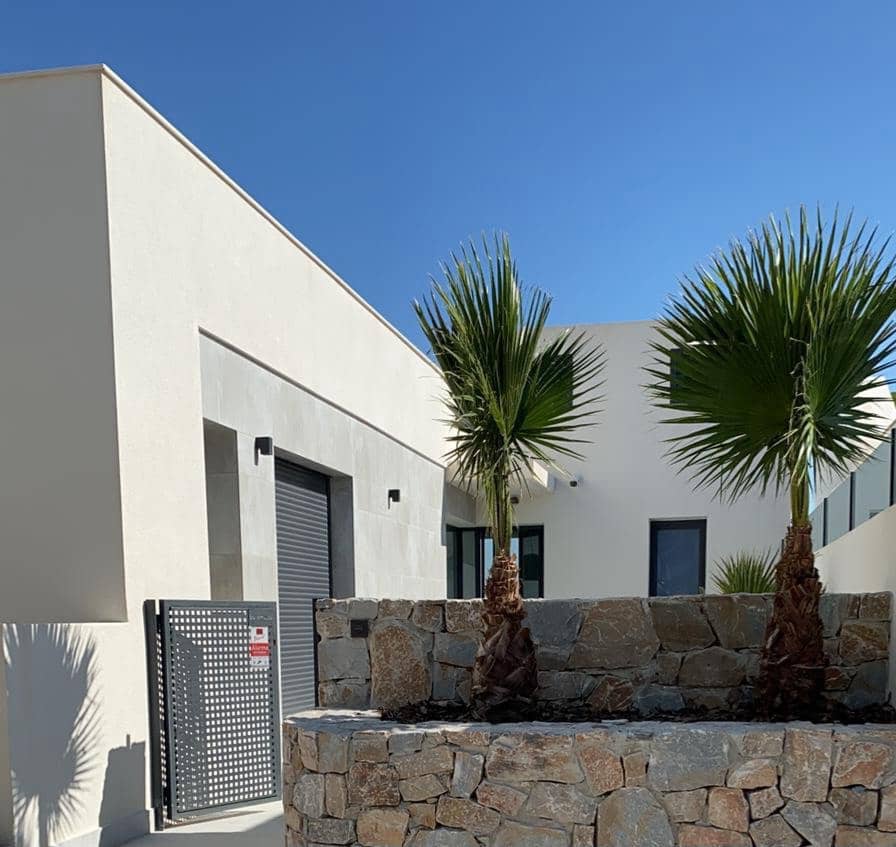 5 bedroom Villa for sale in Ciudad Quesada with pool garage - € 875,000 (Ref: 10060733)
