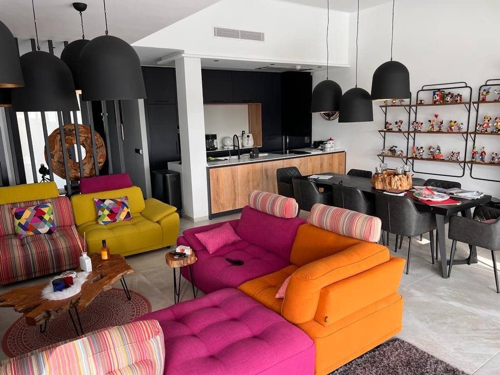 5 bedroom Villa for sale in Ciudad Quesada with pool garage - € 875,000 (Ref: 10060733)