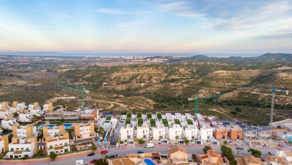 5 bedroom Villa for sale in Ciudad Quesada with pool garage - € 875,000 (Ref: 10060733)